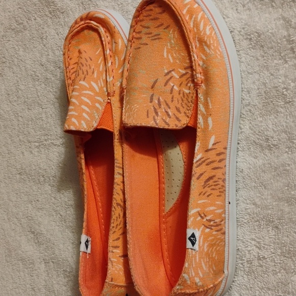 Sperry Canvas Sneakers - Picture 3 of 6